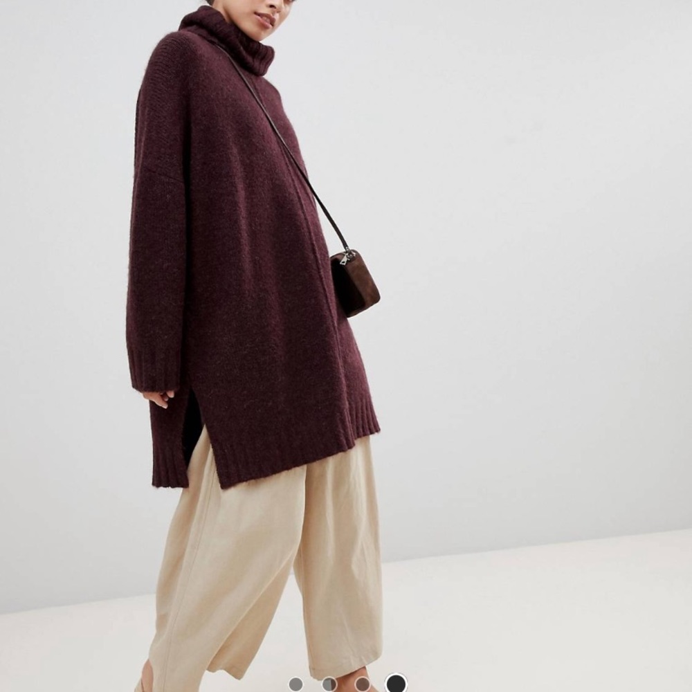 Oversized Sweater - Picture 3 of 3